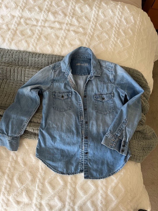 GAP Tops - GAP Light Blue Denim Shirt with Chest Pockets